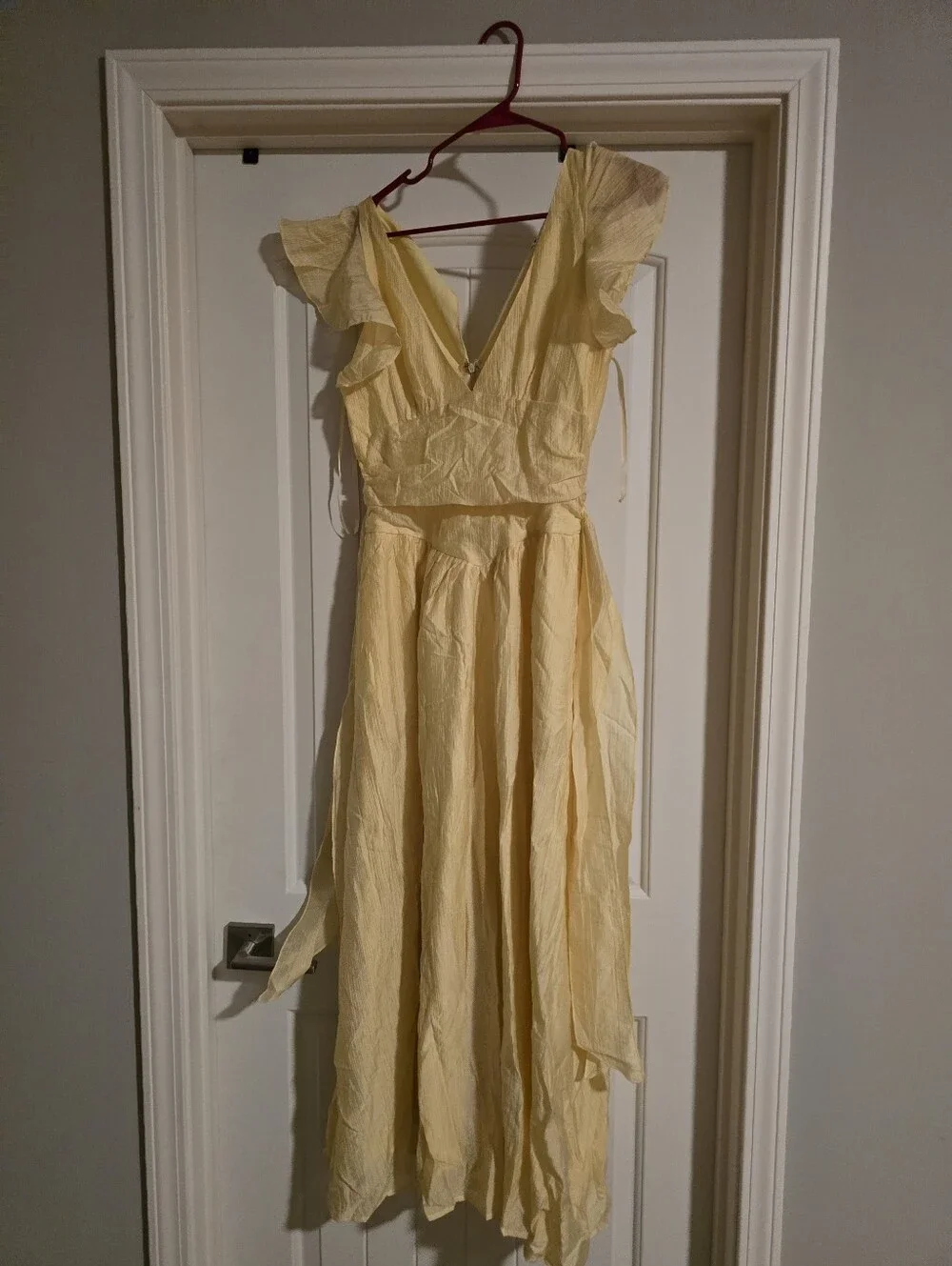 NWT Selfie Leslie Elsewhere Waist Bows Yellow V-Neck Flutter Sleeve Maxi Dress S - Picture 5 of 6